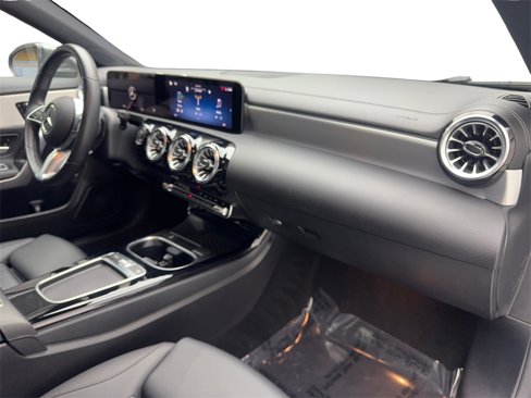 Used 2025 Mercedes-Benz CLA 250 image 49