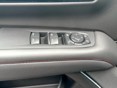 New 2026 Chevrolet Suburban RST image 19