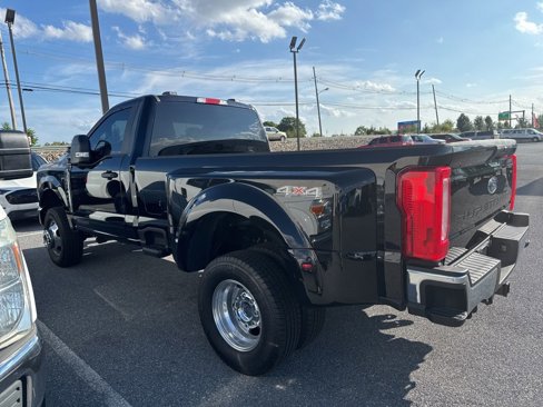 Used 2025 Ford F350 XL image 3