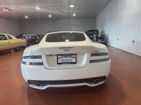 Used 2015 Aston Martin DB9 Coupe image 9