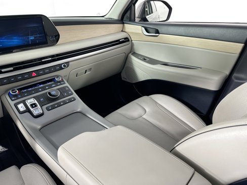 Used 2023 Hyundai Palisade Limited image 25