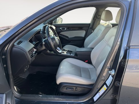 Used 2023 Honda Civic Sport Touring image 9