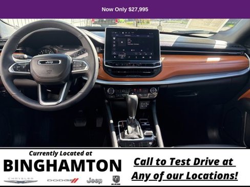 Used 2024 Jeep Compass Limited image 19
