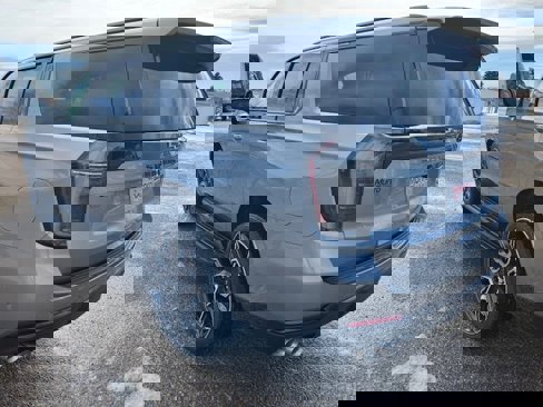 New 2025 Chevrolet Suburban RST w/ RST Capability Package image 5