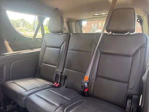Used 2021 GMC Yukon XL Denali w/ Advanced Technology Package image 12