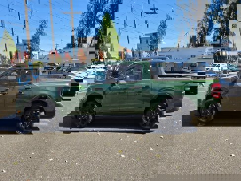 New 2025 Ford Maverick XLT image 8