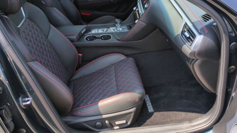 Used 2025 Genesis G70 3.3T Advanced w/ Sport Prestige Package image 24