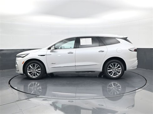 Used 2024 Buick Enclave Avenir w/ Avenir Technology Package image 8