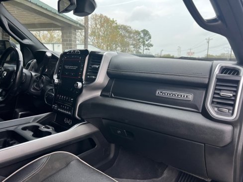 Used 2020 RAM 2500 Laramie w/ Night Edition image 29