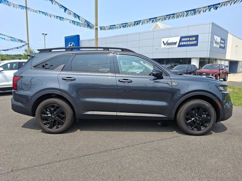 Used 2022 Kia Sorento S image 32
