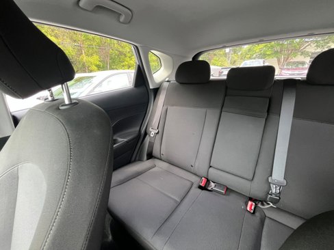 Used 2025 Hyundai Kona SEL image 35