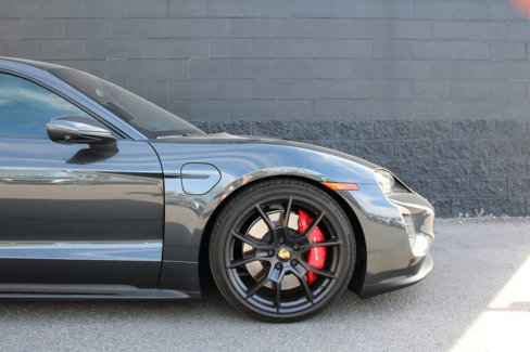 Used 2022 Porsche Taycan GTS image 11