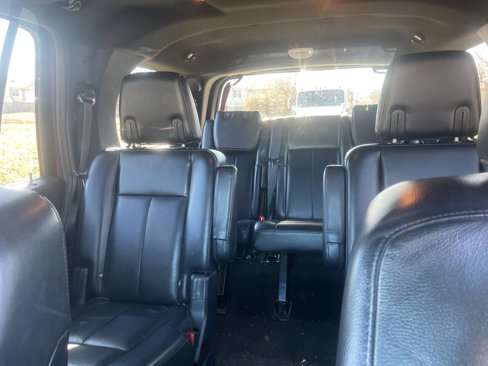 Used 2017 Ford Expedition Limited image 27