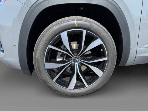New 2025 Volkswagen Atlas SEL Premium R-Line image 9
