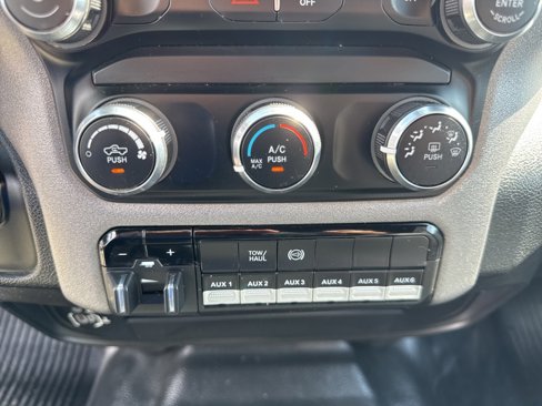 Used 2024 RAM 3500 Tradesman w/ Chrome Appearance Group image 38