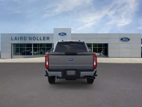 New 2026 Ford F250 4x4 Crew Cab Super Duty image 5