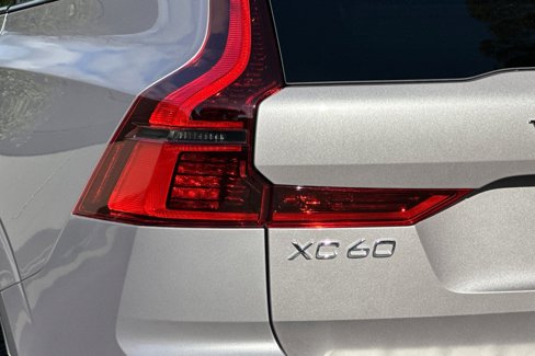 New 2026 Volvo XC60 B5 Ultra image 7