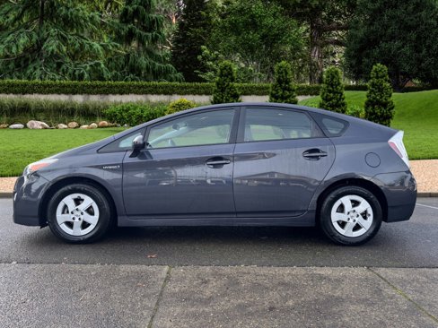 Used 2011 Toyota Prius Two image 9