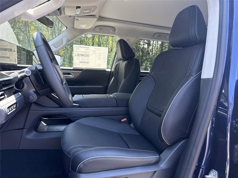 New 2026 INFINITI QX80 Luxe image 9