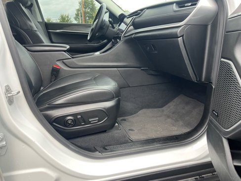 Used 2022 Jeep Grand Cherokee L Limited image 16