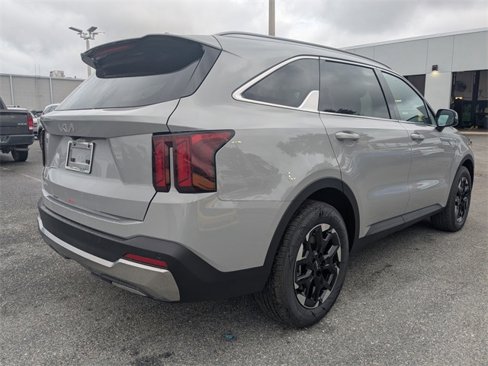 New 2026 Kia Sorento S image 3