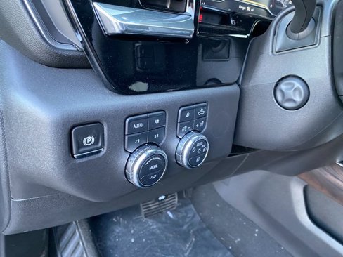 New 2025 GMC Sierra 1500 SLT w/ SLT Premium Plus Package image 18