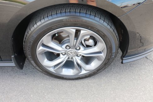 Certified 2023 Honda Accord EX image 27