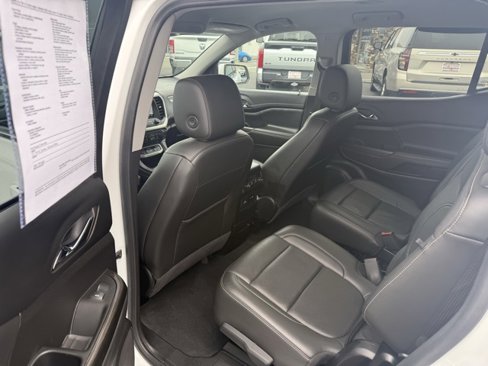 Used 2023 GMC Acadia SLT image 10