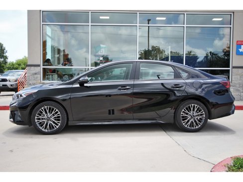 Used 2024 Kia Forte GT-Line image 3