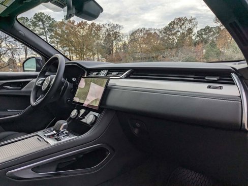 Used 2024 Jaguar F-PACE R-Dynamic S image 38