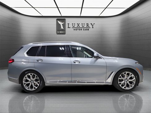 Used 2023 BMW X7 xDrive40i w/ Premium Package image 9