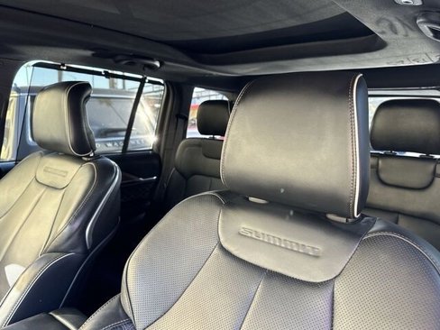 Used 2023 Jeep Grand Cherokee Summit w/ Advanced Protech Group IV image 22