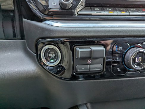 Certified 2024 Chevrolet Silverado 1500 High Country w/ Technology Package image 20