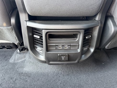 New 2026 RAM 1500 4x4 Crew Cab image 30