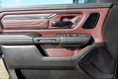 New 2025 RAM 1500 Limited image 17