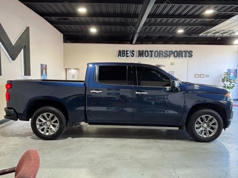 Used 2021 Chevrolet Silverado 1500 High Country w/ Safety Package II image 4