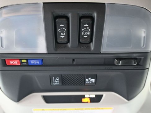 Used 2023 Subaru Crosstrek 2.5i Limited w/ Moonroof Package image 14