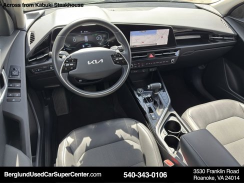 Used 2023 Kia Niro EX image 12