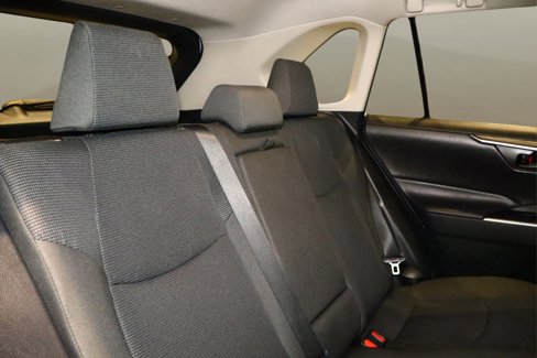 Used 2024 Toyota RAV4 LE image 18