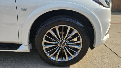 Used 2019 INFINITI QX80 Luxe image 16