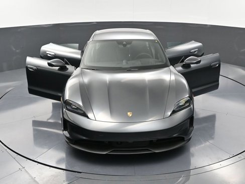 New 2025 Porsche Taycan 4S image 37