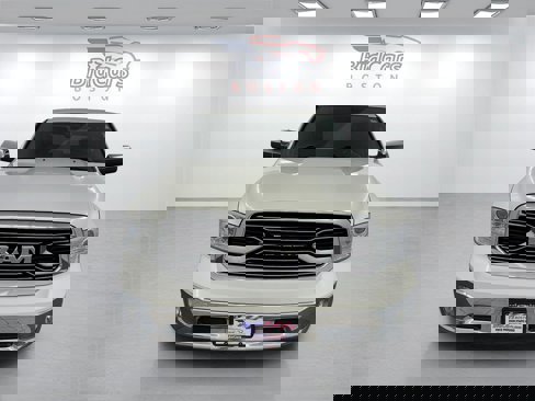 Used 2017 RAM 1500 Laramie Limited image 2