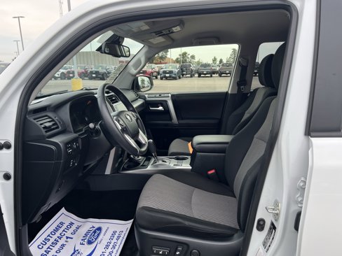 Used 2024 Toyota 4Runner SR5 image 18