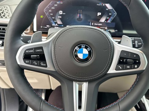 New 2026 BMW X7 M60i w/ Executive Package image 29