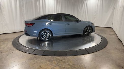 Used 2024 Nissan Sentra SR image 2