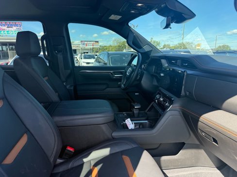 Used 2025 GMC Sierra 1500 AT4 w/ AT4 Premium Package image 15
