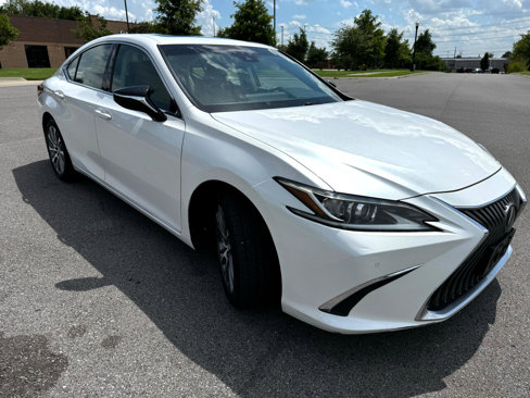 Used 2019 Lexus ES 350 image 3