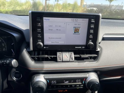 Used 2019 Toyota RAV4 Adventure image 14