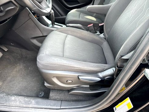 Used 2019 Chevrolet Trax LT image 10