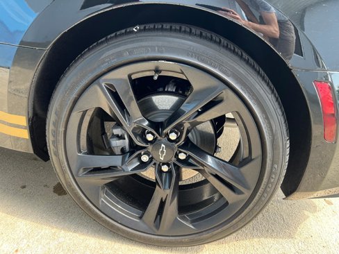 Used 2023 Chevrolet Camaro LT image 11